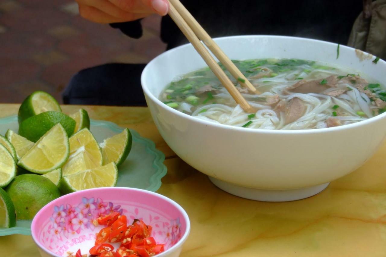 Khách sạn hẻo lánh Gem 3*
